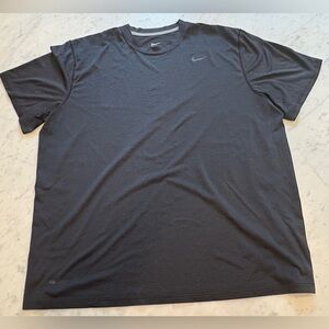 Men’s Nike Dri Fit tee, XXL, Black with stripes, super comfortable.exc condition